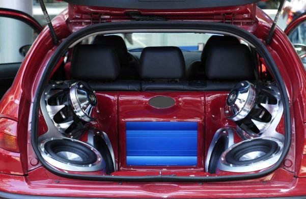 Bateria para sistema de som automotivo